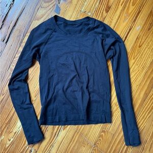 Lululemon Swiftly Tech Longsleeve Race Waist Length Size 6